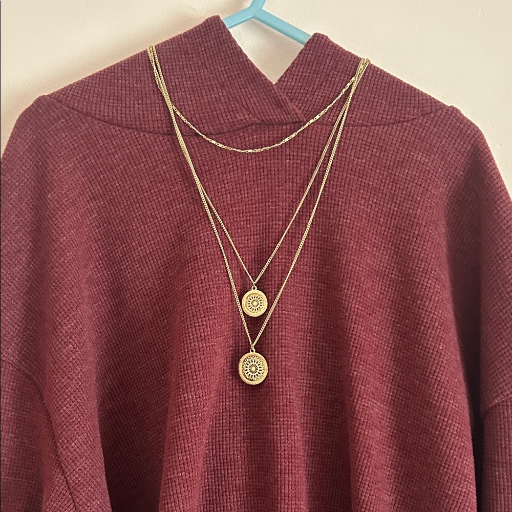 Silver Jeans Co Women’s Medium Burgundy Sweater with Gold Medallion Necklace